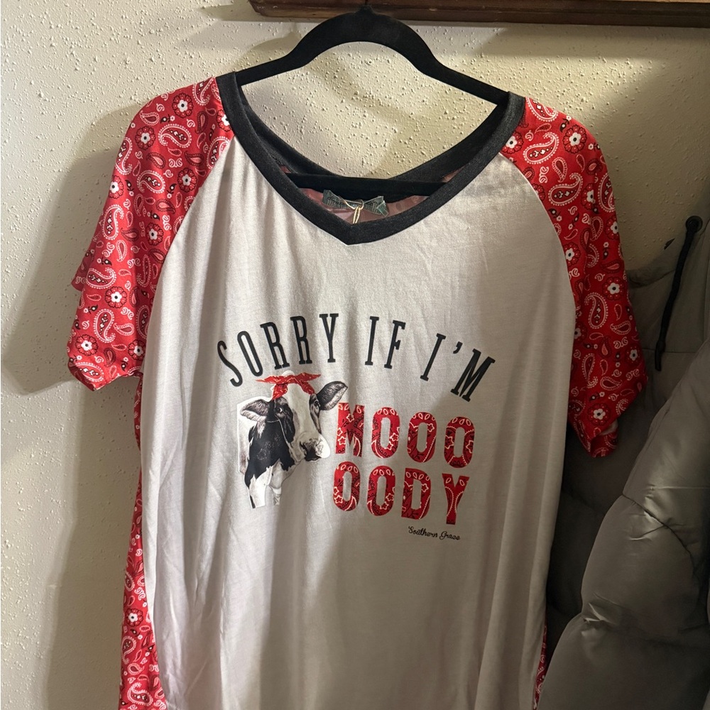 Southern Grace Red and White Short Sleeve Tee